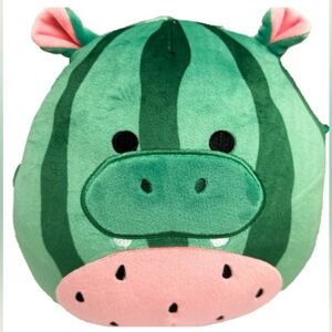 NWOT SQUISHMALLOW Damaris